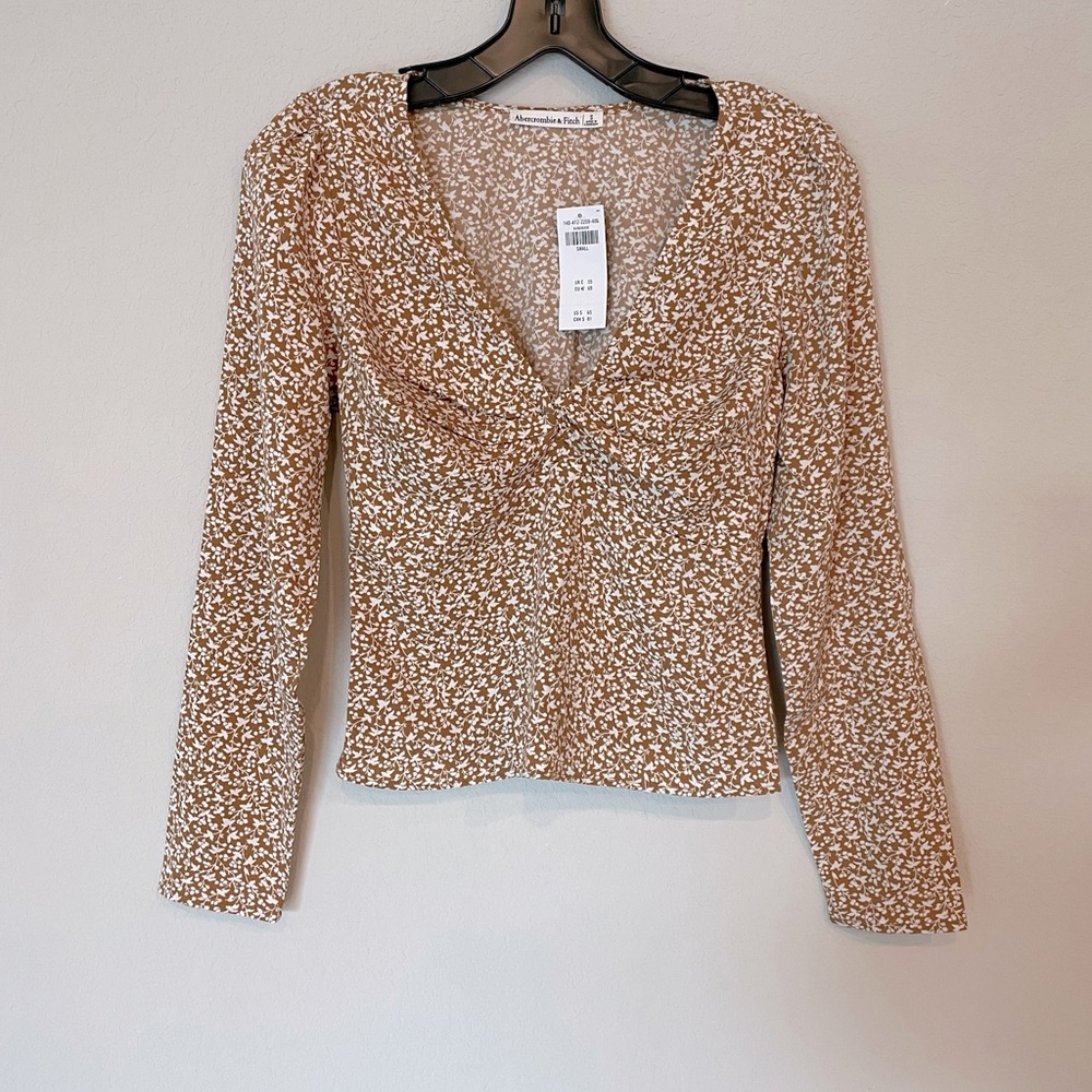 NWT A&F Long Sleeve V Neck Top